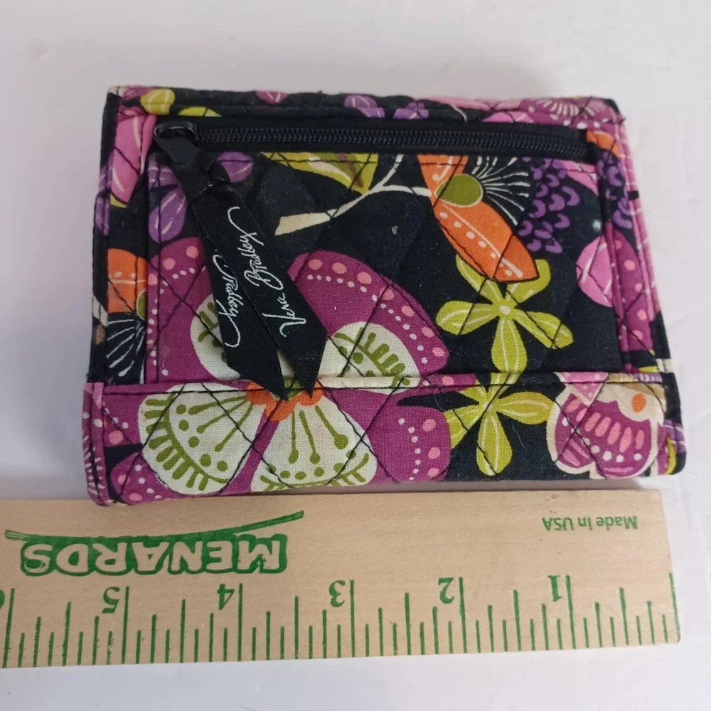 VERA BRADLEY Euro Wallet‎ Small Trifold Pirouette Black Pink Floral Quilted - Picture 3 of 5